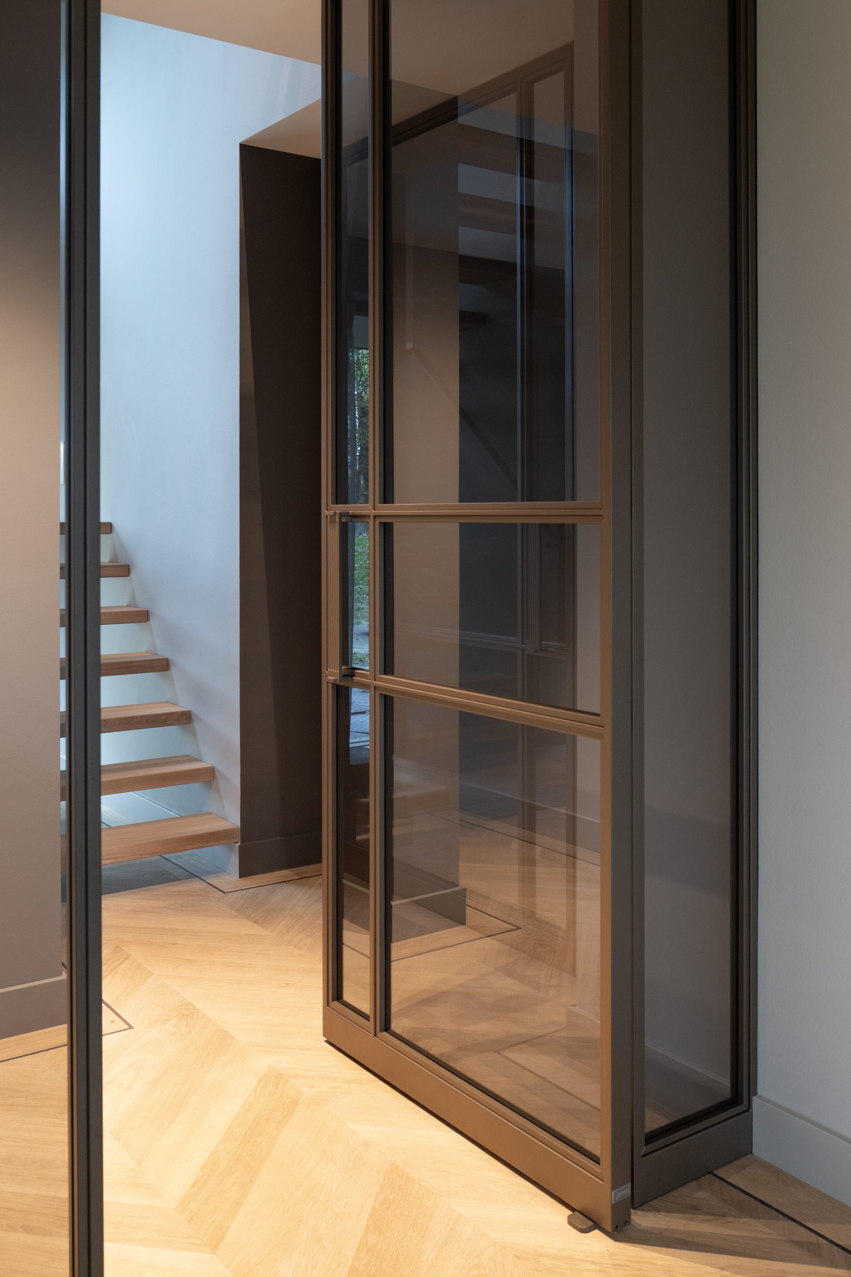 7-Dark faded bronze -schuifdeur-taatsdeur-trapleuning-kinderhekje-Krijgsman